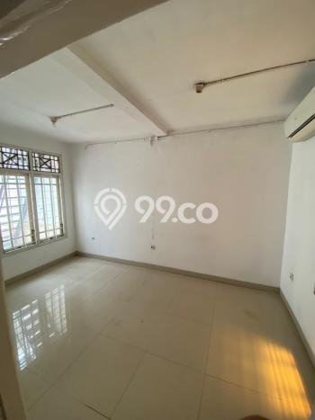 Hunian Elit LB 240m2 Siap Pakai Desain Elegan di Pejaten, Jakarta Selatan Hunian Elit LB 240m2 Siap Pakai Desain Elegan di Pejaten, Jakarta Selatan