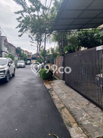 Rumah Luas Asri 3 KT Siap Huni di Sektor 2 - Bintaro Jakarta Selatan Rumah Luas Asri 3 KT Siap Huni di Sektor 2 - Bintaro Jakarta Selatan
