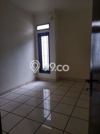 Rumah Luas Asri 3 KT Siap Huni di Sektor 2 - Bintaro Jakarta Selatan Rumah Luas Asri 3 KT Siap Huni di Sektor 2 - Bintaro Jakarta Selatan