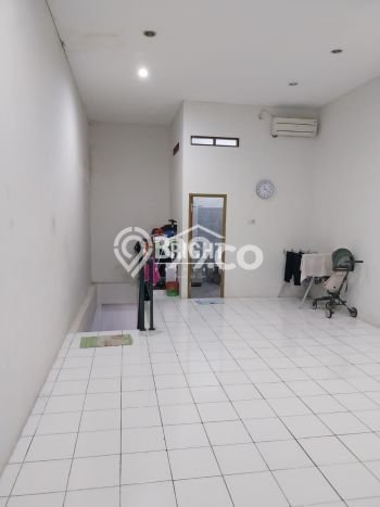 Untuk Dijual! Ruko di Bintaro Tangerang Selatan LT 60m2 / LB 120m2 Kawasan Bisnis Untuk Dijual! Ruko di Bintaro Tangerang Selatan LT 60m2 / LB 120m2 Kawasan Bisnis