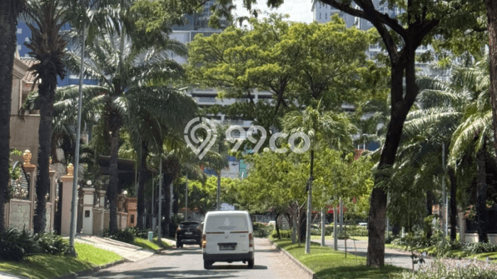 Hunian Elit LB 889m2 Siap Pakai Desain Elegan di Pakuwon City, Surabaya Hunian Elit LB 889m2 Siap Pakai Desain Elegan di Pakuwon City, Surabaya
