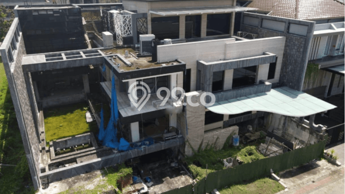 Dijual Rumah Luas Elegan Dengan View Eksklusif di Pakuwon City, Surabaya Dijual Rumah Luas Elegan Dengan View Eksklusif di Pakuwon City, Surabaya