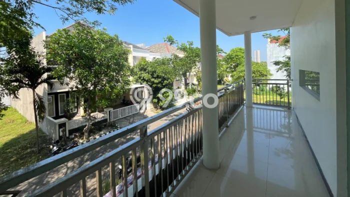 Rumah Luxury Modern Siap Huni di Pakuwon City Surabaya Rumah Luxury Modern Siap Huni di Pakuwon City Surabaya