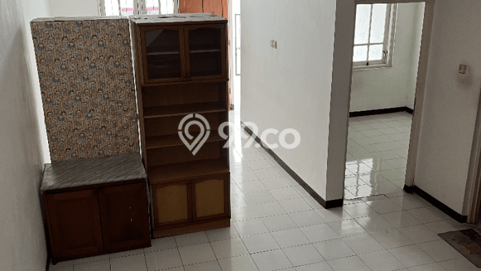 Rumah Luas Asri 3 KT Siap Pakai di Pakuwon City Surabaya Rumah Luas Asri 3 KT Siap Pakai di Pakuwon City Surabaya