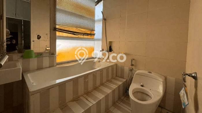Jual Rumah Mewah Megah Dengan View Cantik di Pakuwon City, Surabaya Jual Rumah Mewah Megah Dengan View Cantik di Pakuwon City, Surabaya