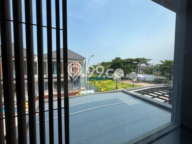 Hunian Mewah LB 210m2 Siap Huni Desain Elegan di Pakuwon City, Surabaya Hunian Mewah LB 210m2 Siap Huni Desain Elegan di Pakuwon City, Surabaya
