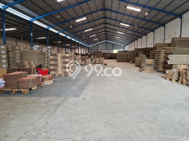 Area Ramai! Gudang Dijual di Baki untuk Bisnis Luas Bangunan 3672m2 Area Ramai! Gudang Dijual di Baki untuk Bisnis Luas Bangunan 3672m2