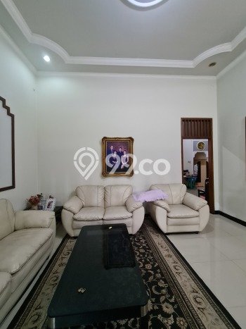 Dijual Rumah Premium dengan Fasilitas Sekitar Komplit di Banjarsari, Solo Dijual Rumah Premium dengan Fasilitas Sekitar Komplit di Banjarsari, Solo
