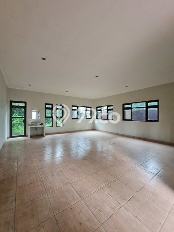 Dijual Cepat Rumah Favorit Siap Huni LB 200m2 di Tawangmangu, Solo Dijual Cepat Rumah Favorit Siap Huni LB 200m2 di Tawangmangu, Solo