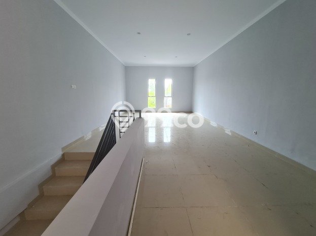 Lokasi Strategis! Dijual Ruko Bisnis di Banjarsari, Solo Kondisi Baik Lokasi Strategis! Dijual Ruko Bisnis di Banjarsari, Solo Kondisi Baik