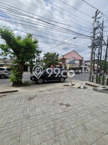 Lokasi Strategis! Dijual Ruko Bisnis di Banjarsari, Solo Kondisi Baik Lokasi Strategis! Dijual Ruko Bisnis di Banjarsari, Solo Kondisi Baik