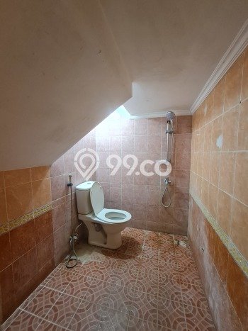 For Sale Rumah 6 Kamar Lokasi Strategis Bagus dan Strategis di Colomadu For Sale Rumah 6 Kamar Lokasi Strategis Bagus dan Strategis di Colomadu