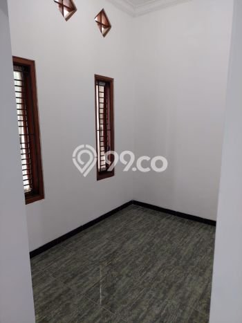 Rumah Modern Cantik 4 Kamar Siap Huni di Colomadu Rumah Modern Cantik 4 Kamar Siap Huni di Colomadu