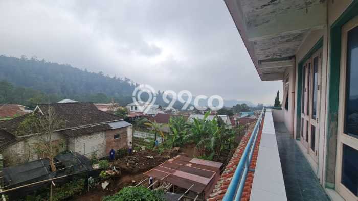 FOR SALE! Vila Kawasan Tawangmangu, Luas 351m2m², Posisi Premium FOR SALE! Vila Kawasan Tawangmangu, Luas 351m2m², Posisi Premium