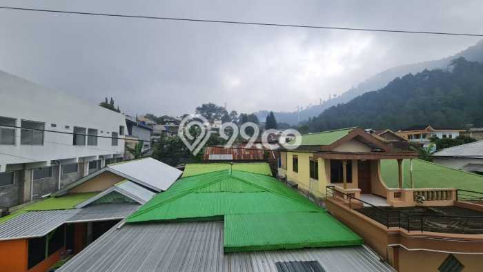 FOR SALE! Vila Kawasan Tawangmangu, Luas 351m2m², Posisi Premium FOR SALE! Vila Kawasan Tawangmangu, Luas 351m2m², Posisi Premium