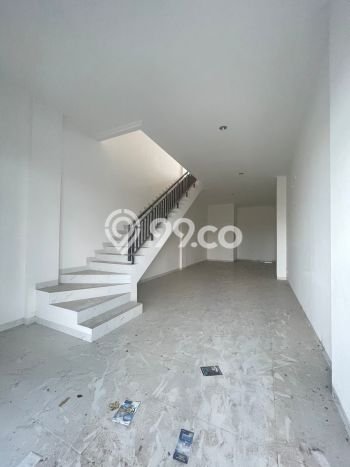 PRIME LOCATION! Ruko Kawasan Pantai Indah Kapuk, Luas 120m², Area Berkembang, Siap Untuk Digunakan PRIME LOCATION! Ruko Kawasan Pantai Indah Kapuk, Luas 120m², Area Berkembang, Siap Untuk Digunakan