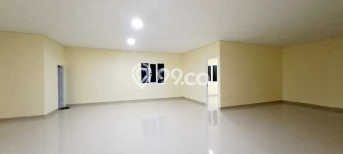 Gudang Komersial Disewakan di Lippo Cikarang Cikarang Luas 1520m2 Gudang Komersial Disewakan di Lippo Cikarang Cikarang Luas 1520m2