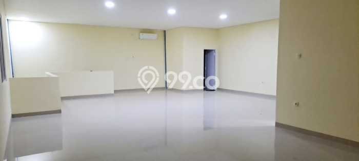 Gudang Komersial Disewakan di Lippo Cikarang Cikarang Luas 1520m2 Gudang Komersial Disewakan di Lippo Cikarang Cikarang Luas 1520m2