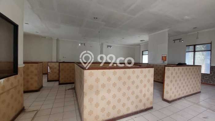Area Ramai! Ruko Dijual di Rawalumbu untuk Bisnis Luas Bangunan 600m2 Area Ramai! Ruko Dijual di Rawalumbu untuk Bisnis Luas Bangunan 600m2