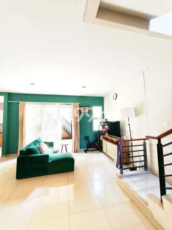 Rumah Elit Modern Tanpa Renovasi di Summarecon Bekasi Bekasi Rumah Elit Modern Tanpa Renovasi di Summarecon Bekasi Bekasi