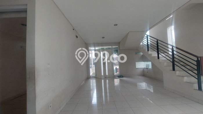 Jarang Ada! Rumah Kontrakan 4 Kamar Nyaman Siap Huni Summarecon Bekasi Jarang Ada! Rumah Kontrakan 4 Kamar Nyaman Siap Huni Summarecon Bekasi