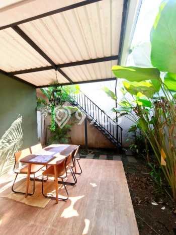 Rumah Elit Modern Tanpa Renovasi di Summarecon Bekasi Bekasi Rumah Elit Modern Tanpa Renovasi di Summarecon Bekasi Bekasi