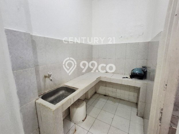 SPECIAL LISTING! Rumah di Johar Baru, 1 KM, Akses Pusat Kota, LT 80m2m² LB 150m2m² SPECIAL LISTING! Rumah di Johar Baru, 1 KM, Akses Pusat Kota, LT 80m2m² LB 150m2m²