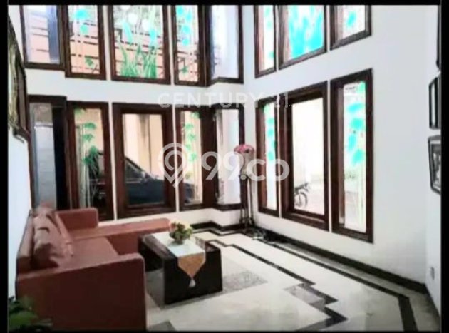 Siap Huni Hunian Elit 6 Kamar di Kebayoran Lama Dekat ke Mana Pun Siap Huni Hunian Elit 6 Kamar di Kebayoran Lama Dekat ke Mana Pun