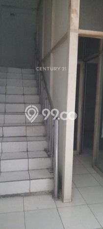 LOKASI STRATEGIS! Gudang di Tapos, Luas 2000m2m², Kawasan Komersial LOKASI STRATEGIS! Gudang di Tapos, Luas 2000m2m², Kawasan Komersial
