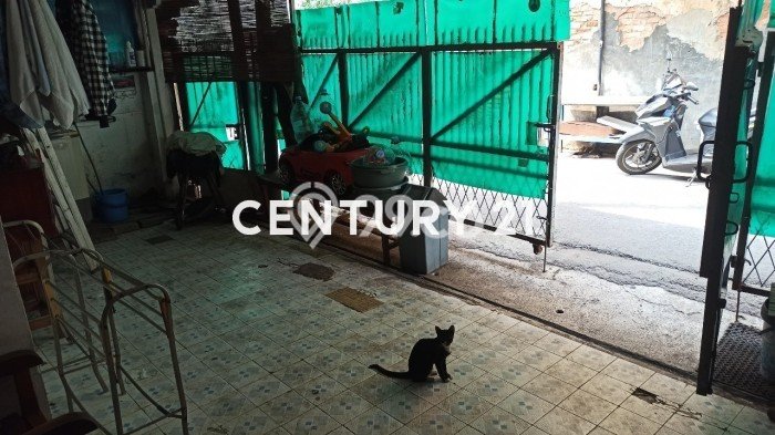 For Sale Rumah 3 Kamar Lokasi Ideal Nyaman dan Strategis di Johar Baru For Sale Rumah 3 Kamar Lokasi Ideal Nyaman dan Strategis di Johar Baru
