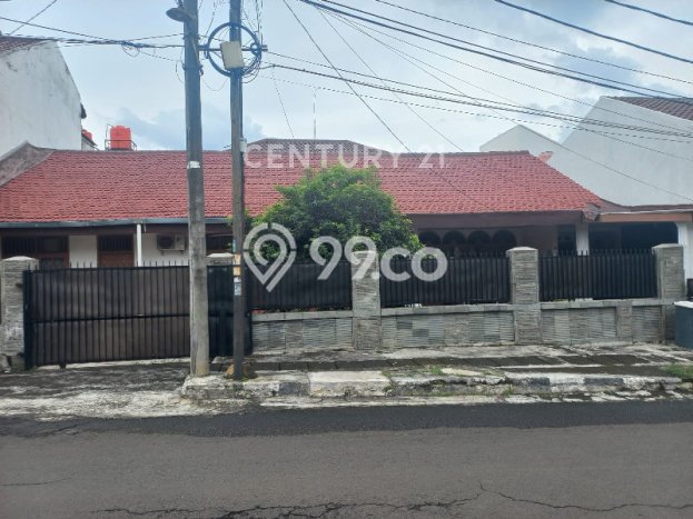 Dijual Rumah Luas Megah Dengan View Eksklusif di Pondok Labu, Jakarta Selatan Dijual Rumah Luas Megah Dengan View Eksklusif di Pondok Labu, Jakarta Selatan