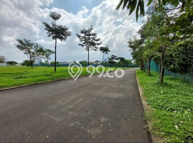 Tanah Dijual Lokasi Strategis di Tangerang dengan Luas 1100m2 Tanah Dijual Lokasi Strategis di Tangerang dengan Luas 1100m2