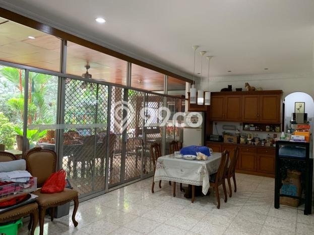 Siap Huni Hunian Elit 8 Kamar di Menteng Dekat ke Mana Pun Siap Huni Hunian Elit 8 Kamar di Menteng Dekat ke Mana Pun