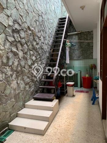 Siap Huni Hunian Elit 8 Kamar di Menteng Dekat ke Mana Pun Siap Huni Hunian Elit 8 Kamar di Menteng Dekat ke Mana Pun