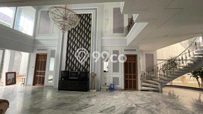 Dijual Rumah Mewah Elegan Dengan View Cantik di Gatot Subroto, Denpasar Dijual Rumah Mewah Elegan Dengan View Cantik di Gatot Subroto, Denpasar