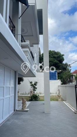 Dijual Rumah Mewah Elegan Dengan View Cantik di Gatot Subroto, Denpasar Dijual Rumah Mewah Elegan Dengan View Cantik di Gatot Subroto, Denpasar