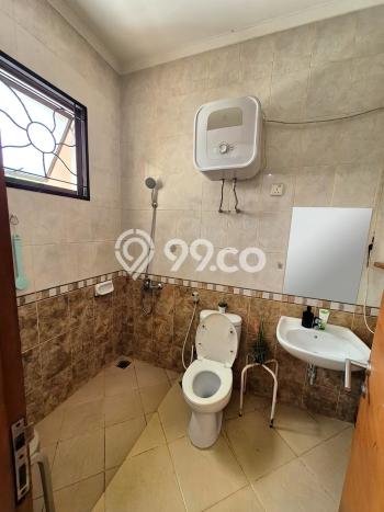 For Sale Rumah 3 Kamar Lokasi Strategis Bagus dan Strategis di BSD For Sale Rumah 3 Kamar Lokasi Strategis Bagus dan Strategis di BSD