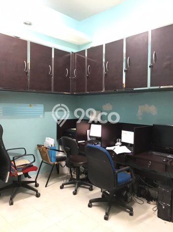 Unit Ruko Dijual di Jakarta Barat LT 97m2 & LB 220m2 Unit Ruko Dijual di Jakarta Barat LT 97m2 & LB 220m2