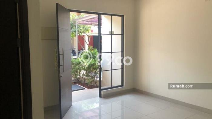 Dijual Rumah 3 Kamar Lokasi Strategis Bagus dan Strategis di Cipondoh Dijual Rumah 3 Kamar Lokasi Strategis Bagus dan Strategis di Cipondoh