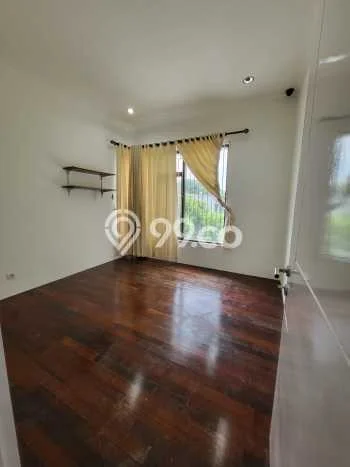 Rumah sewa siap pakai 3 KT di BSD City, Tangerang Rumah sewa siap pakai 3 KT di BSD City, Tangerang