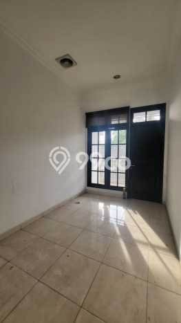 Rumah sewa siap huni 5 KT di Modernland, Tangerang Rumah sewa siap huni 5 KT di Modernland, Tangerang