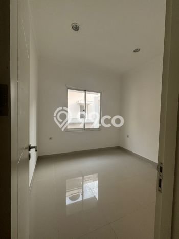 For Sale Rumah 3 Kamar Lokasi Ideal Nyaman dan Strategis di Serpong For Sale Rumah 3 Kamar Lokasi Ideal Nyaman dan Strategis di Serpong