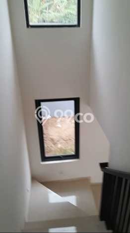 Dijual Rumah 3 Kamar Lokasi Strategis Nyaman dan Strategis di BSD Dijual Rumah 3 Kamar Lokasi Strategis Nyaman dan Strategis di BSD
