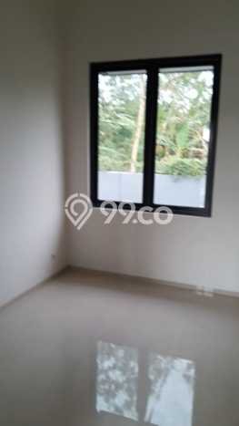Dijual Rumah 3 Kamar Lokasi Strategis Nyaman dan Strategis di BSD Dijual Rumah 3 Kamar Lokasi Strategis Nyaman dan Strategis di BSD