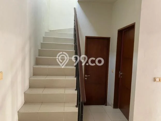For Sale Rumah 2 Kamar Lokasi Strategis Bagus dan Strategis di Cipondoh For Sale Rumah 2 Kamar Lokasi Strategis Bagus dan Strategis di Cipondoh