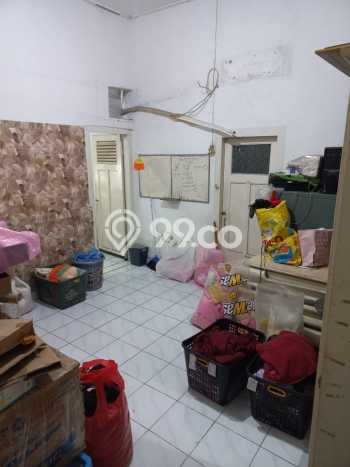For Sale! Premium House LT 300m2 Desain Elegan di Pasar Baru For Sale! Premium House LT 300m2 Desain Elegan di Pasar Baru