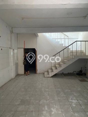 Unit Ruko Dijual di Jakarta Barat LT 70m2 & LB 187m2 Unit Ruko Dijual di Jakarta Barat LT 70m2 & LB 187m2