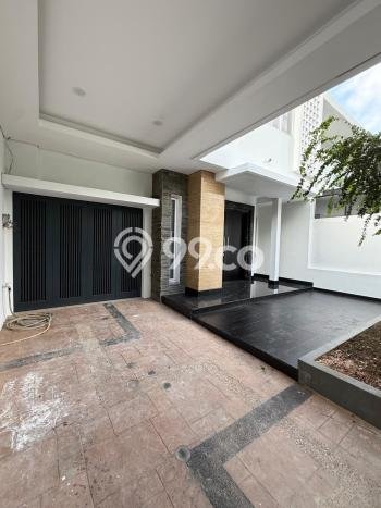 Disewakan! Rumah 4 Kamar Tidur &
4 Kamar Mandi di Pantai Indah Kapuk, Jakarta Utara Disewakan! Rumah 4 Kamar Tidur &
4 Kamar Mandi di Pantai Indah Kapuk, Jakarta Utara