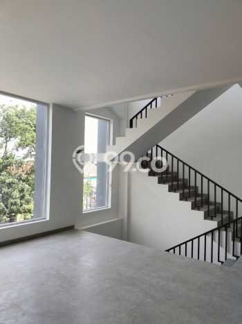 Unit Komersial Disewakan di Jakarta Barat Area Strategis Harga Kompetitif Unit Komersial Disewakan di Jakarta Barat Area Strategis Harga Kompetitif
