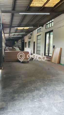 Gudang Dijual Lokasi Stratagis di Karang Tengah Tangerang Cocok untuk Bisnis Gudang Dijual Lokasi Stratagis di Karang Tengah Tangerang Cocok untuk Bisnis